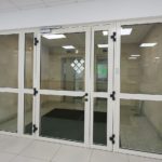 Алюминиевая дверь с импостом GFTD681